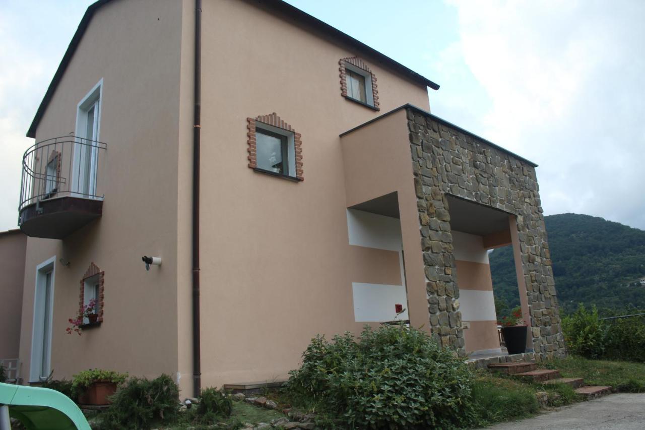 Il Debbio Villa Ricco del Golfo di Spezia Luaran gambar